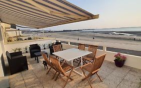 Superbe appartement avec terasse face à la mer